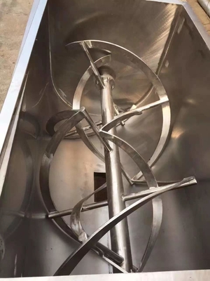 miscelatore orizzontale del nastro della doppia pagaia commerciale della polvere del pigmento della polvere del condimento della spezia di 5.5kw 500L