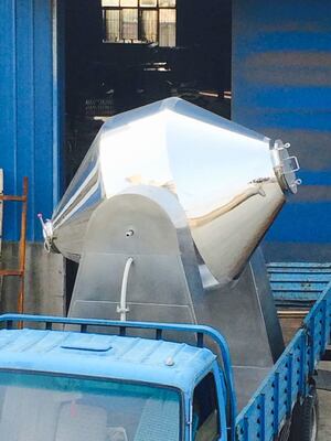 Essiccatore sottovuoto personalizzato a doppio cono, controllo preciso della temperatura a risparmio energetico